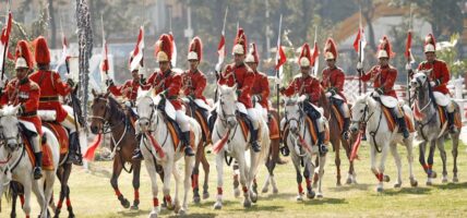 काठमाडौं उपत्यकामा घोडेजात्रा मनाइँदै, राहदानी र बैंकको सेवा भने खुलै रहने
