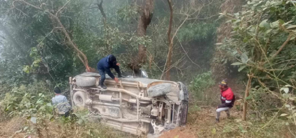 सोलुखुम्बूको माप्य दूधकोशीमा बोलेरो दुर्घटना, तीनको मृत्यु, ६ घाइते