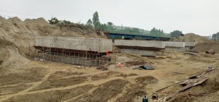 शीतलहरले कामदार घट्दा राजमार्ग विस्तार सुस्त