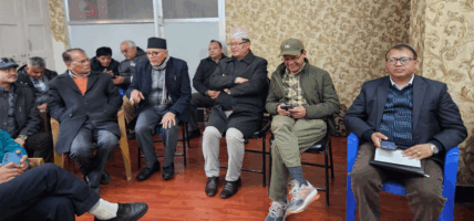 देउवा पक्षको भेलामा अनुपस्थित शेखर समूहले भेला आयोजना गर्दै