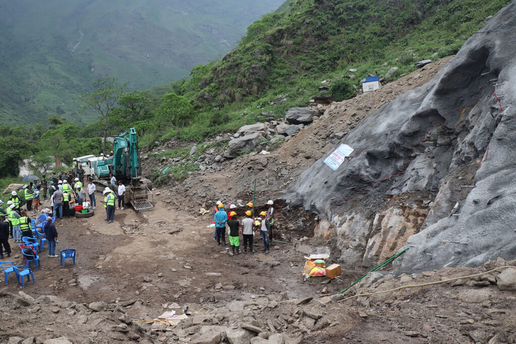 म्याग्दीमा १८० मेगावाटको कालीगण्डकी गर्ज जलविद्युत् आयोजना अघि बढ्यो, सुरुङ निर्माण कार्य औपचारिक रूपमा शुरु