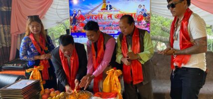 तामाङ शेलो ‘रोशी त खोला’ बजारमा