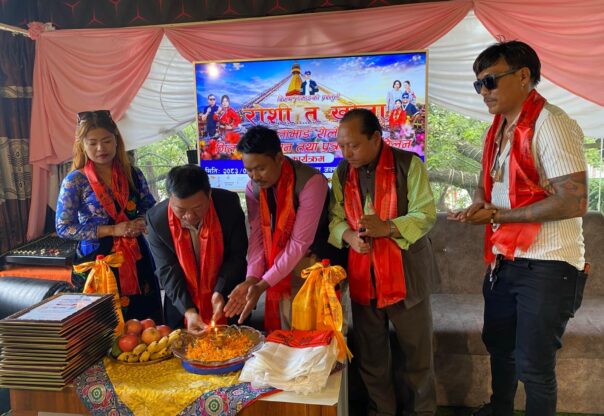 तामाङ शेलो ‘रोशी त खोला’ बजारमा