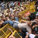 भारतमा विद्यार्थी आन्दोलन चर्कियो, राहुल गान्धीद्वारा मोदीको राजीनामा माग