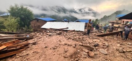 डोल्पामा बाढी गाउँमा पस्दा एक महिलाको मृत्यु, ६ जना घाइते डोल्पामा बाढी गाउँमा पस्दा एक महिलाको मृत्यु, ६ जना घाइते